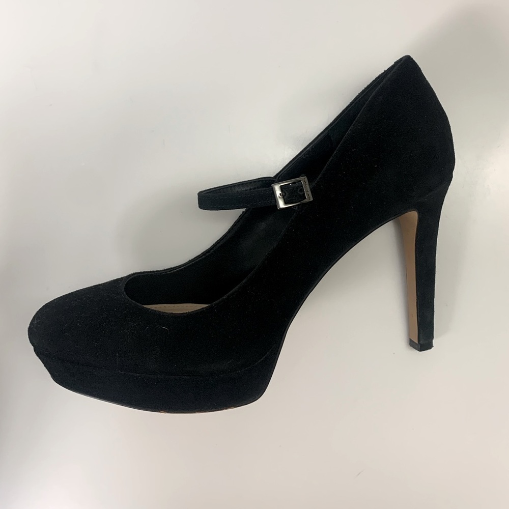 Vince Camuto Stunning Stilettos - Picture 3 of 5